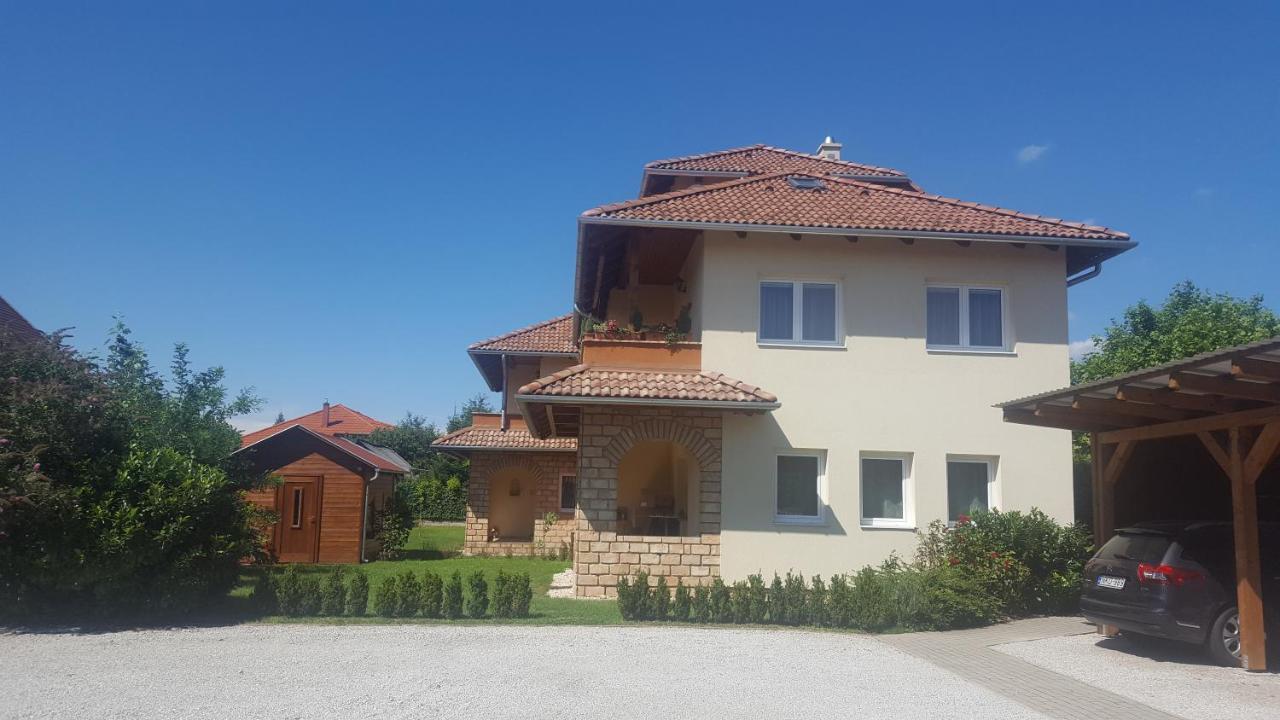 Mediterrania Apartment Keszthely Eksteriør billede